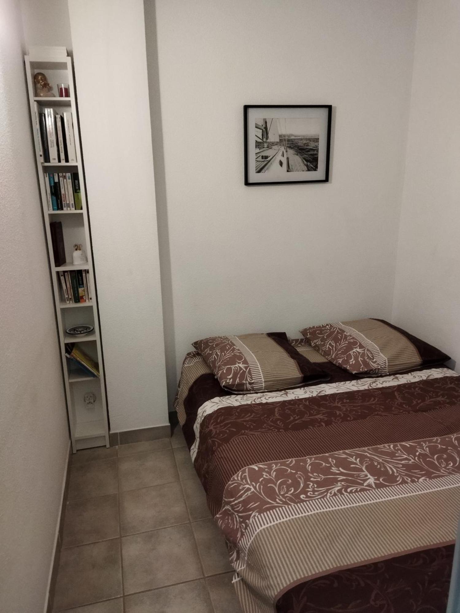Sanary Sur Mer Appartement 30M2 T2 Avec Terrasse Piscine 10Min A Pied De La Plage Luaran gambar